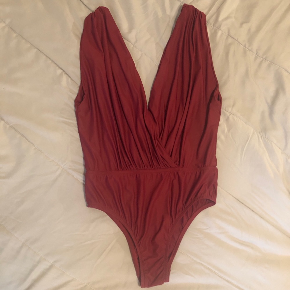 STUNNING 🔥 Deep V LENNY NIEMEYER One Piece